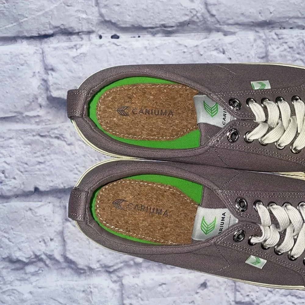 Cariuma OCA Low Canvas Sneakers Mystic Grey - Size 9.5
